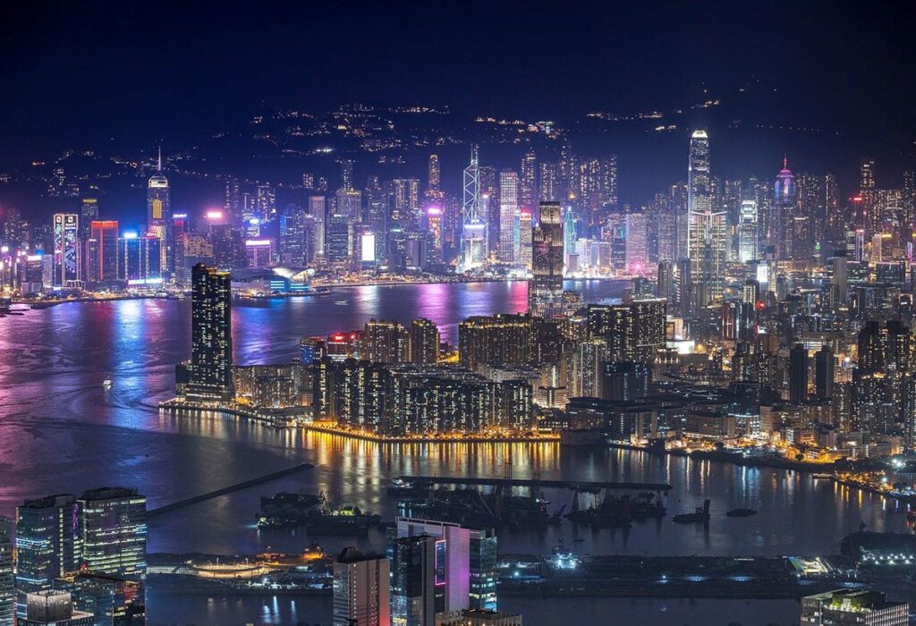 7 Key Factors to Consider When Planning a Move to Hong Kong